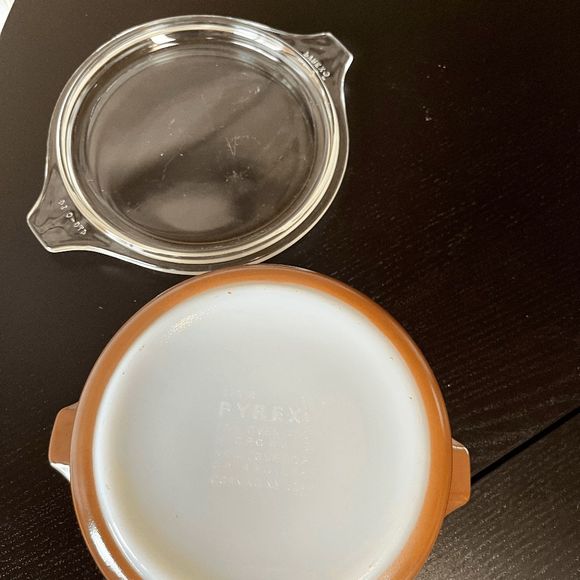 Vintage Pyrex Woodland Bowl Casserole Dish #474-B With Lid - Picture 5 of 5